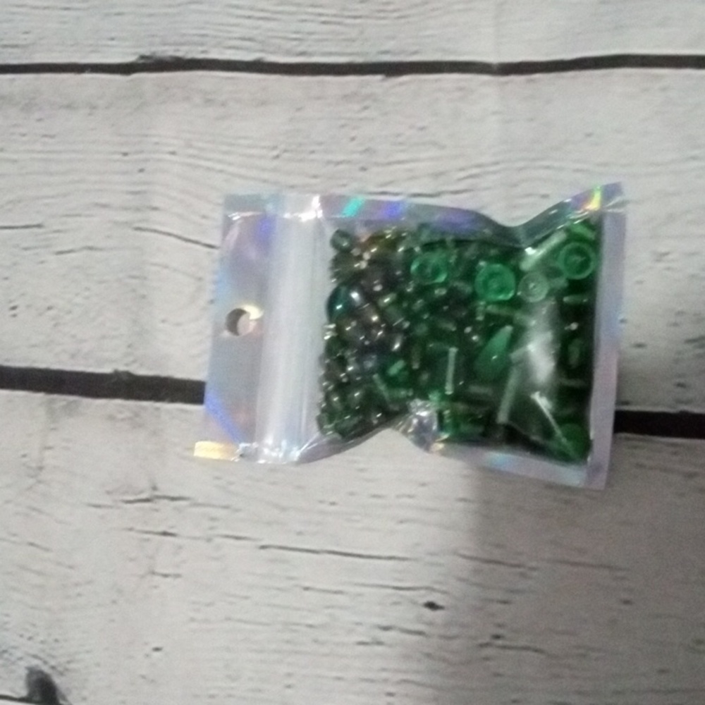 100 pieces or more